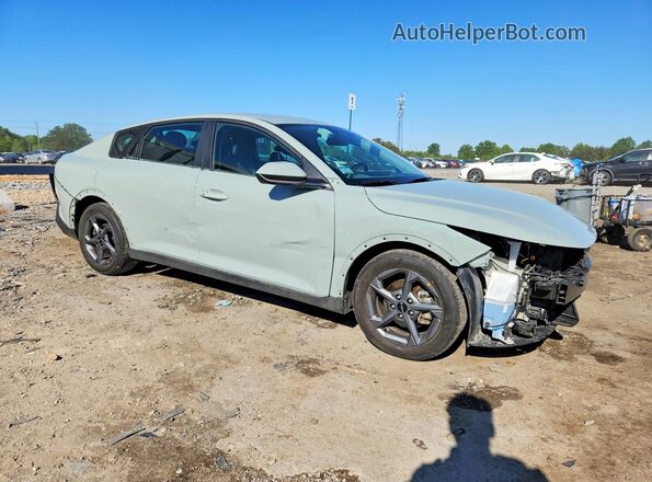 3KPFT4DE6SE103898 2025 KIA K4 Silver Front right
