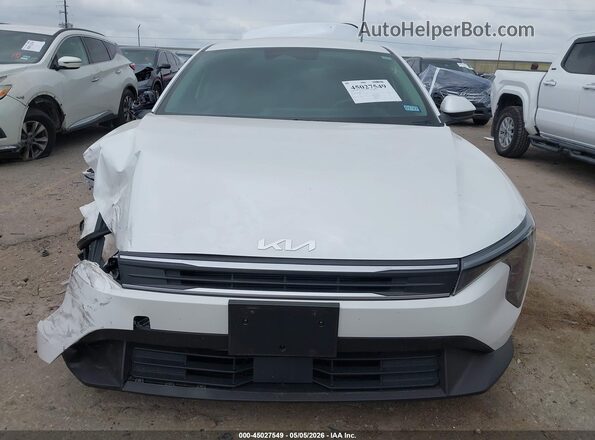 3KPFT4DE6SE161283 2025 KIA K4 White Սարքավորումների վահանակի տեսք