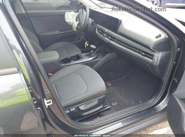 3KPFT4DE7SE054047 2025 KIA K4 Gray 