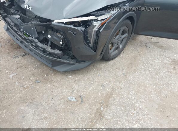 3KPFT4DE7SE054047 2025 KIA K4 Gray 