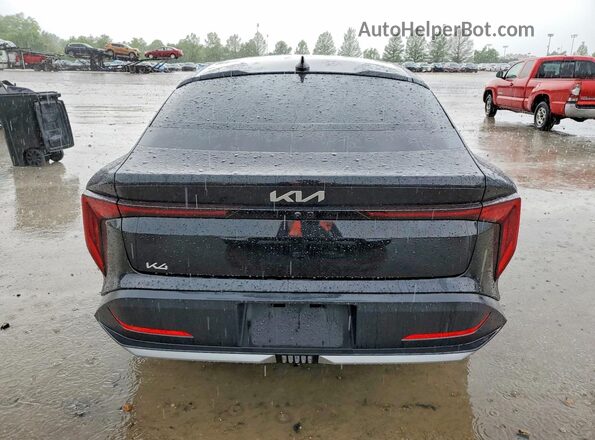 3KPFT4DEXSE236650 2025 KIA K4 Black Հետևի տեսք