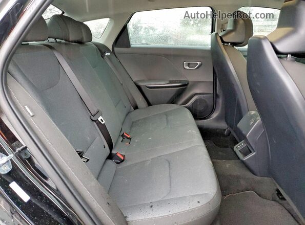 3KPFT4DEXSE236650 2025 KIA K4 Black Հետևի նստատեղերի տեսք
