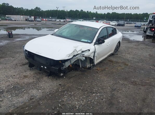 3KPFU4DE1SE022708 2025 KIA K4 White Przód lewy