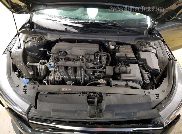 3KPFU4DE2SE023639 2025 KIA K4 Gray Rear interior view