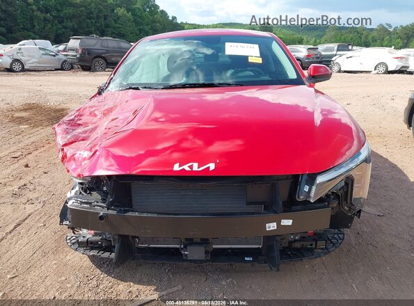 3KPFU4DE4SE186776 2025 KIA K4 Красный Вид задней части салона