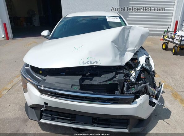3KPFU4DE8SE246543 2025 KIA K4 White Vista del cuadro de instrumentos