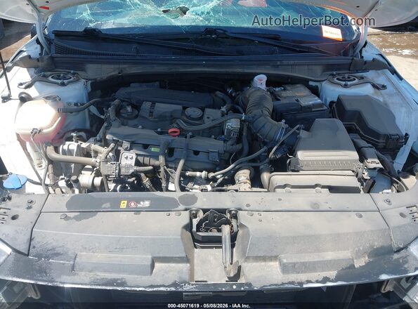 3KPFW4DC6SE066700 2025 KIA K4 White Հետևի տեսք