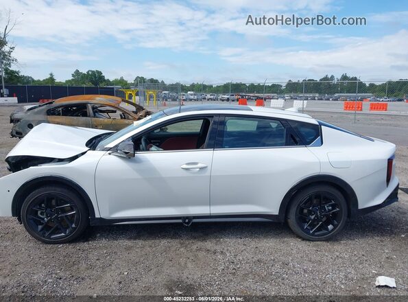 3KPFW4DC6SE118892 2025 KIA K4 White 