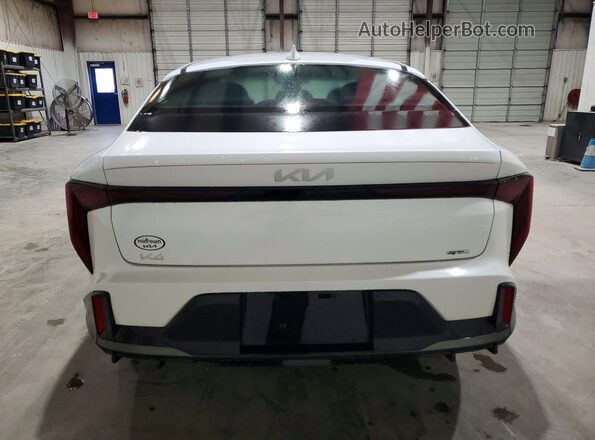 3KPFW4DE4TE268468 2026 KIA K4 White 