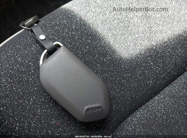 3KPFW4DE6SE128209 2025 KIA K4 Gray წინა პანელის ხედი