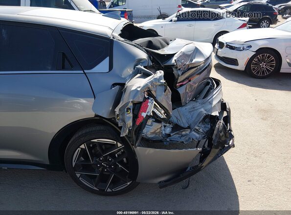 3KPFW4DE9SE099420 2025 KIA K4 Gray Widok z przodu