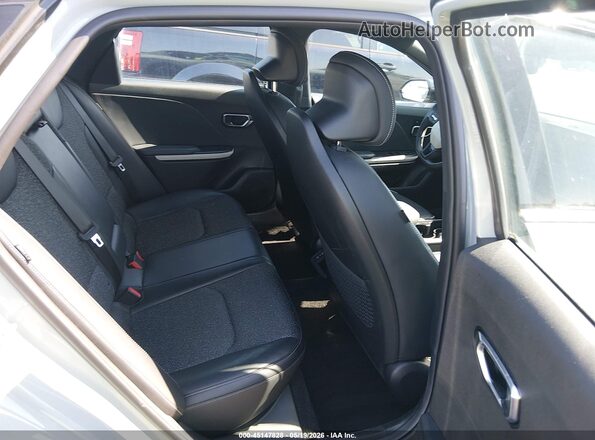 3KPFW4DEXSE100008 2025 KIA K4 Gray VIN կոդի պիտակի տեսք