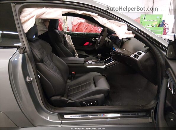 3MF23DM01S8F59323 2025 BMW M2 Gray Вид салону спереду