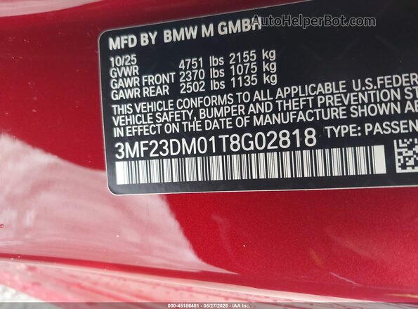 3MF23DM01T8G02818 2026 BMW M2 Red Vista del compartimento del motor
