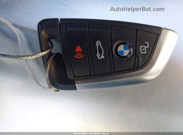 3MF23DM06S8F57745 2025 BMW M2 Gray Vista del salpicadero