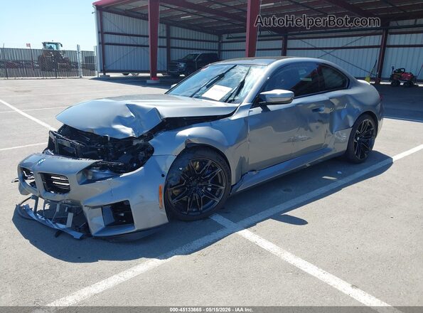 3MF23DM06S8F57745 2025 BMW M2 Gray Vista tres cuartos delantera izquierda