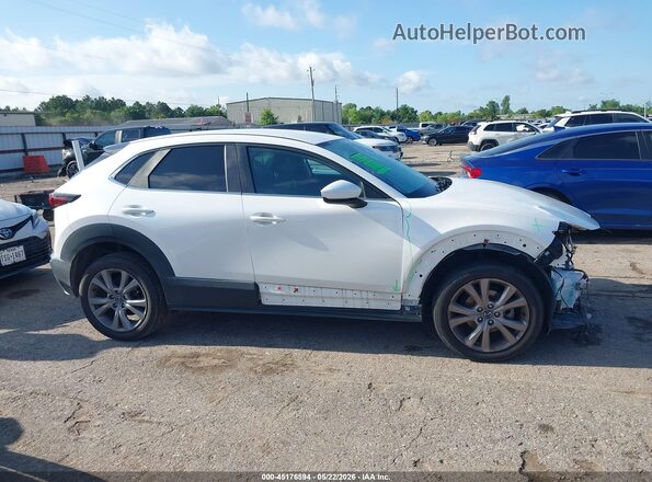 3MVDMACL2LM139337 2020 MAZDA CX-30 White 360 interior view