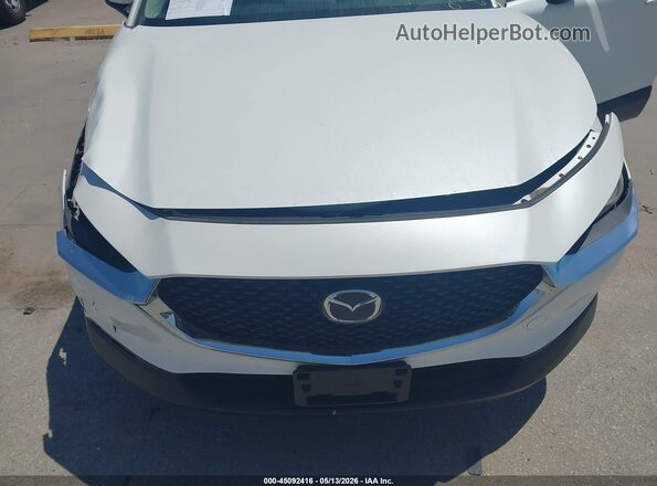 3MVDMBAM0SM750984 2025 MAZDA CX-30 White 