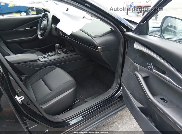3MVDMBAM5RM672678 2024 MAZDA CX-30 Black Front interior view