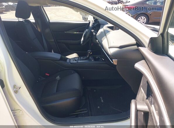 3MVDMBAM9RM668651 2024 MAZDA CX-30 White Vista interior delantera
