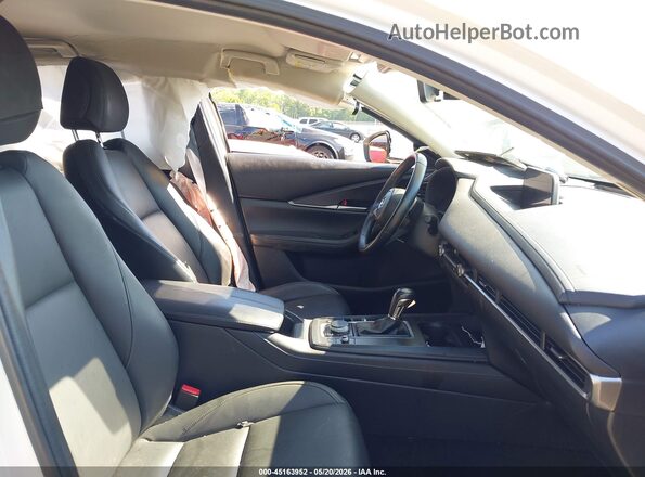 3MVDMBBM4PM511797 2023 MAZDA CX-30 White Widok wnętrza z przodu