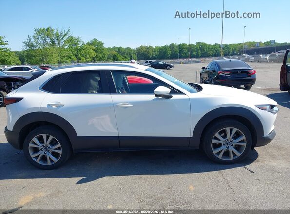 3MVDMBBM4PM511797 2023 MAZDA CX-30 White Widok wnętrza z tyłu
