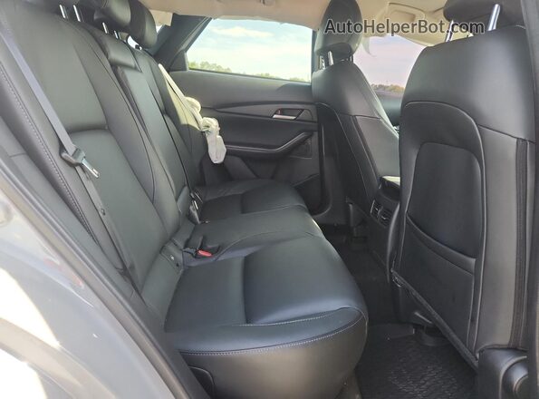 3MVDMBCL8TM106302 2026 MAZDA CX-30 Серый Вид задней части салона