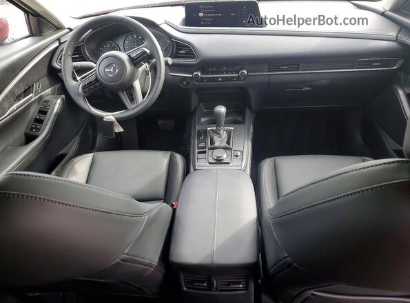 3MVDMBCL9TM134710 2026 MAZDA CX-30 Красный Вид панели приборов