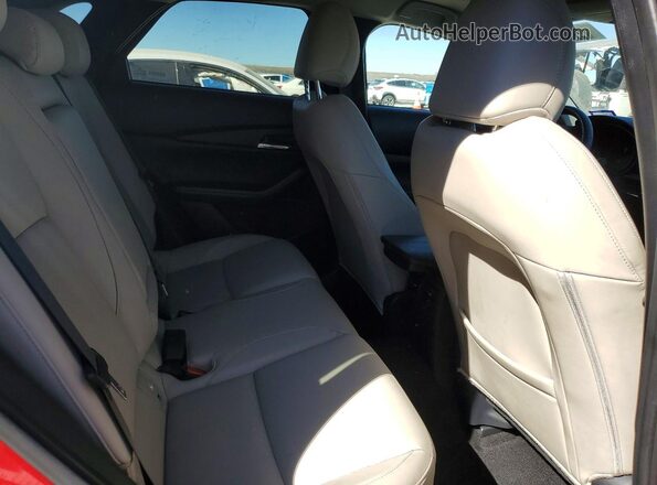 3MVDMBCM6SM772792 2025 MAZDA CX-30 Red Vista interior trasera