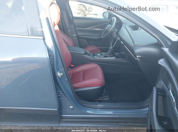 3MVDMBCM8SM837058 2025 MAZDA CX-30 Серый Вид салона спереди