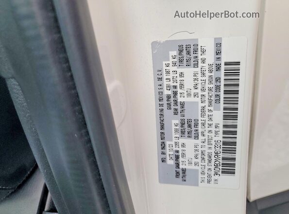 3MVDMBCMXRM613316 2024 MAZDA CX-30 White 360 interior view