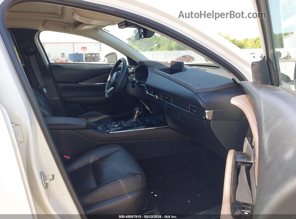 3MVDMBDL4NM418618 2022 MAZDA CX-30 White Front interior view