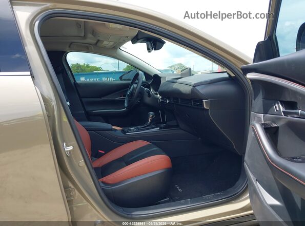 3MVDMBXY9RM613224 2024 MAZDA CX-30 Зеленый Вид салона спереди