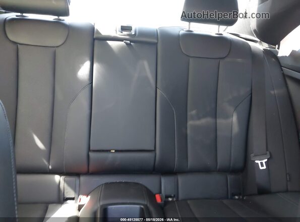 3MW23CM03N8C49415 2022 BMW 2 SERIES Purple VIN կոդի պիտակի տեսք