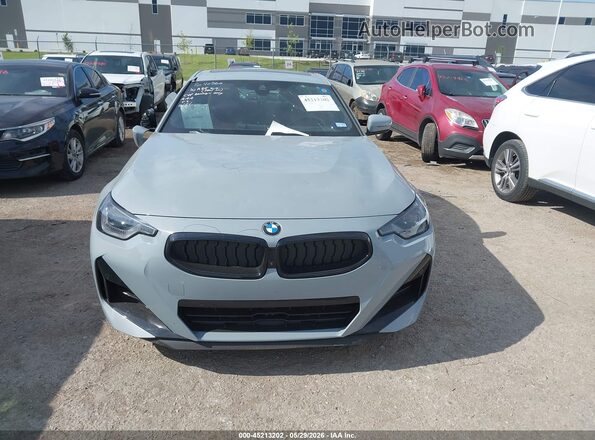3MW33CM06S8F80795 2025 BMW 2 SERIES Gray ხელსაწყოთა პანელის ხედი