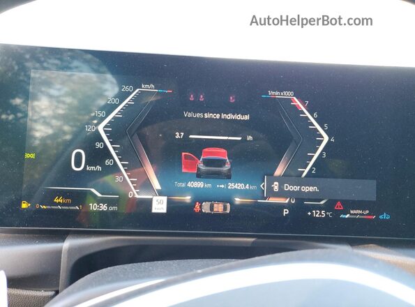 3MW49FF02R8E65526 2024 BMW M3 Gray Սարքավորումների վահանակի տեսք