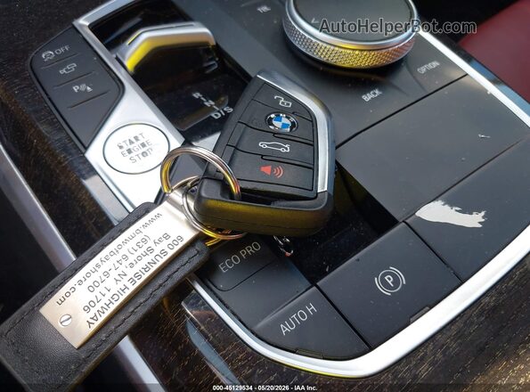 3MW49FF04R8E39588 2024 BMW M3 Gray Առջևի վահանակի տեսք