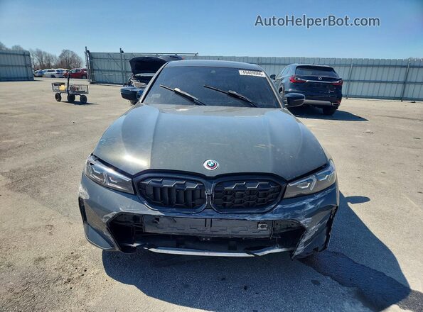 3MW49FF09P8D38379 2023 BMW M3 Серый Вид спереди