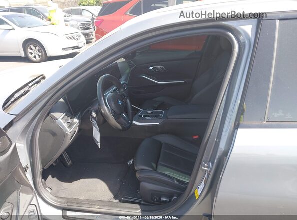 3MW49FS02P8C99558 2023 BMW M3 Gray Вид салону спереду