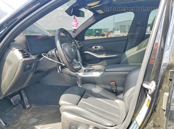 3MW49FS03P8D69343 2023 BMW M3 Черный Вид салона спереди