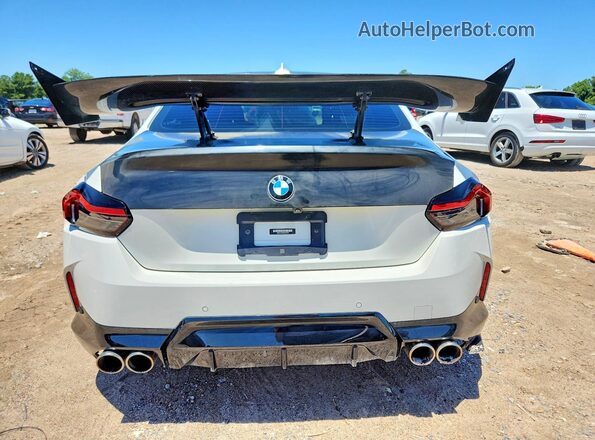 3MW53CM08N8C38780 2022 BMW M2 White უკანა ხედი