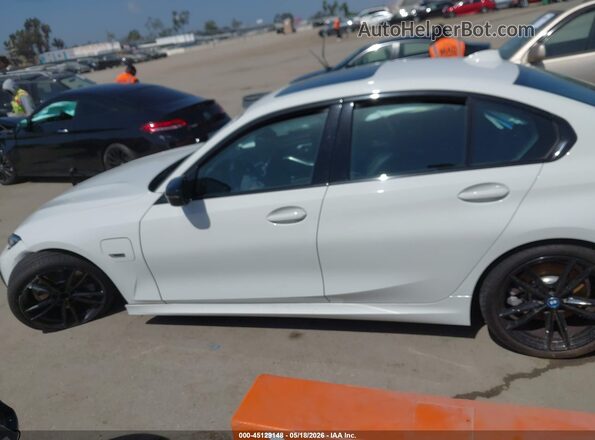 3MW5P7J06N8C28586 2022 BMW 7 SERIES White 