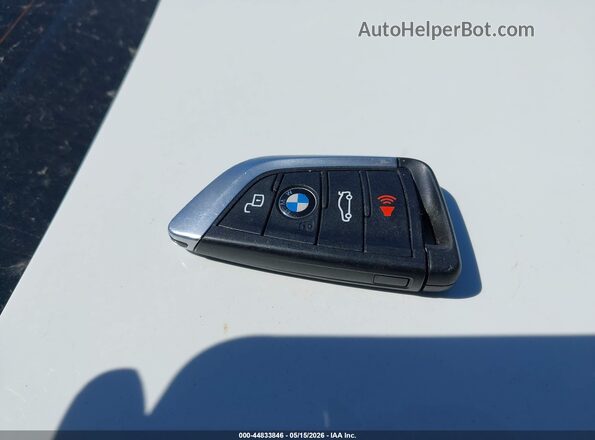 3MW5R7J05M8B88381 2021 BMW 7 SERIES White Առջևի վահանակի տեսք