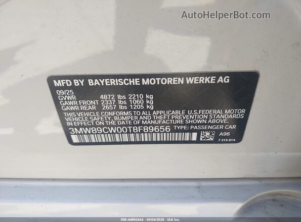 3MW89CW00T8F89656 2026 BMW 3 SERIES White Widok komory silnika