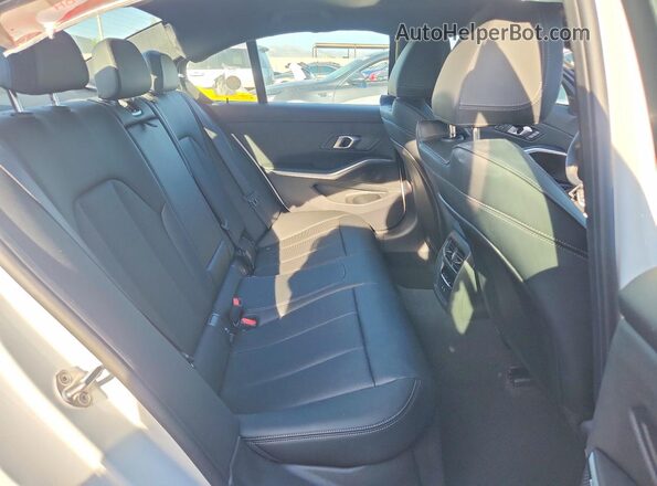 3MW89CW0XT8F96100 2026 BMW 3 SERIES White Widok tylnych siedzeń