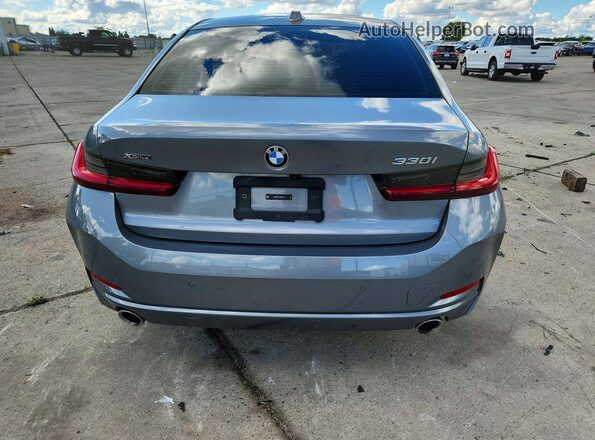 3MW89FF01R8E08137 2024 BMW 3 SERIES Gray Rear view