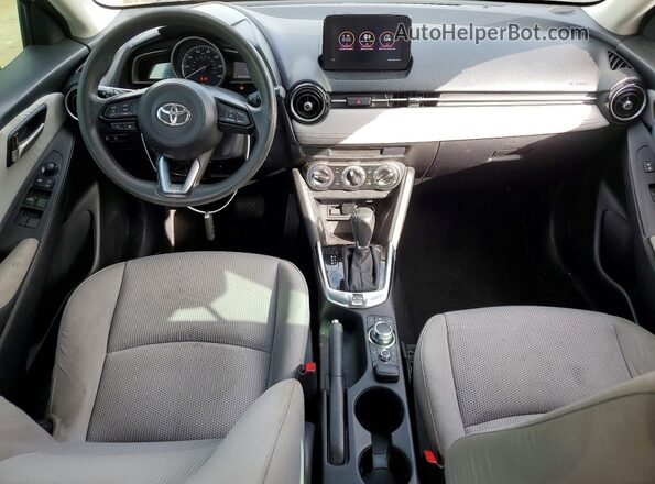 3MYDLBJV4LY705121 2020 TOYOTA YARIS White 