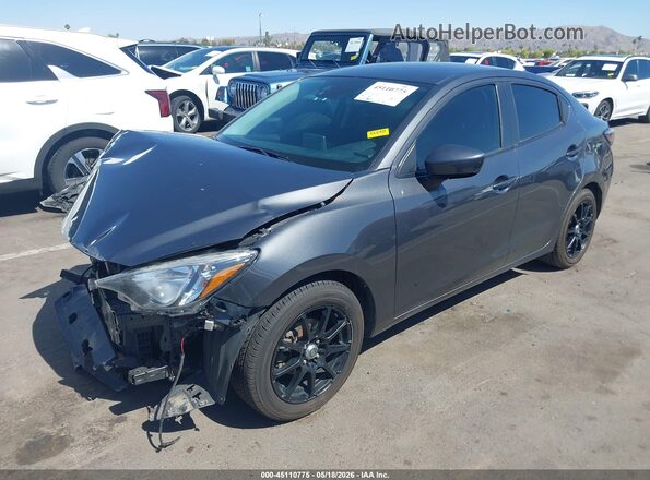 3MYDLBYV0HY155798 2017 TOYOTA YARIS IA Gray Передня ліва чверть