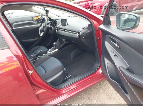 3MYDLBYV0HY185254 2017 TOYOTA YARIS IA Red Սալոնի դիմացի տեսք