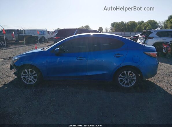3MYDLBYV0JY325910 2018 TOYOTA YARIS IA Blue 